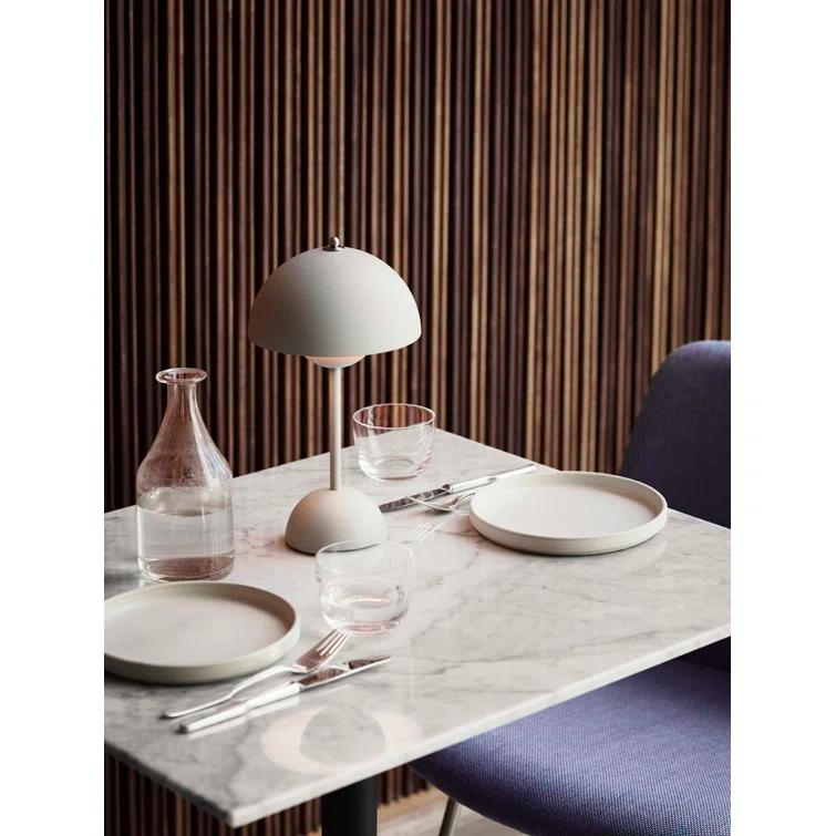 Flowerpot Table Lamp