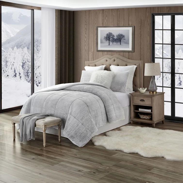 Ultra Plush Reversible Faux Fur and Sherpa 3-Piece Comforter Set