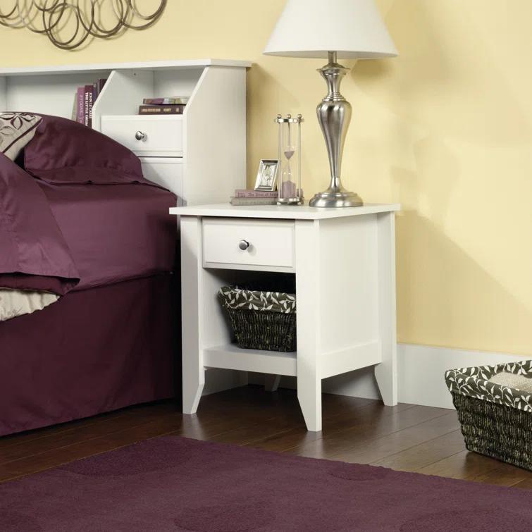Sauder Shoal Creek 20.87'' W Nightstand