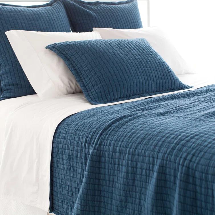 Boyfriend Matelasse Coverlet