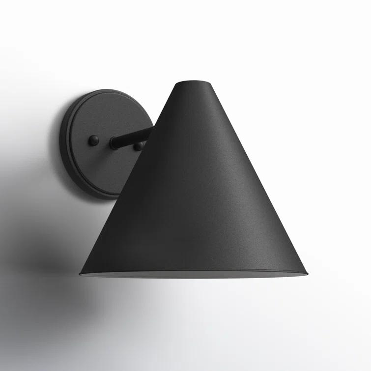 Dedmon Wall Light