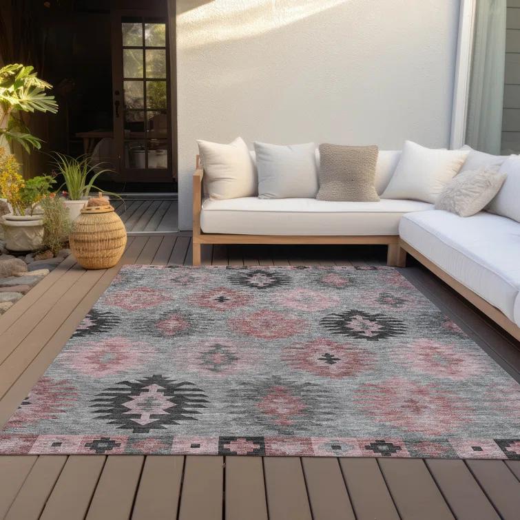 Chayden Southwestern Indoor / Outdoor Rug