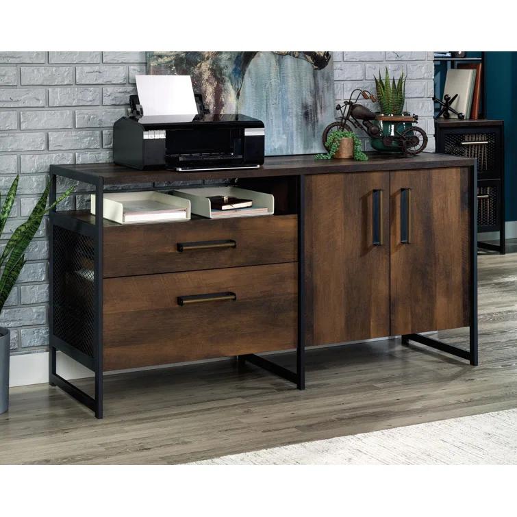 Briarbrook 57.992'' Sideboard
