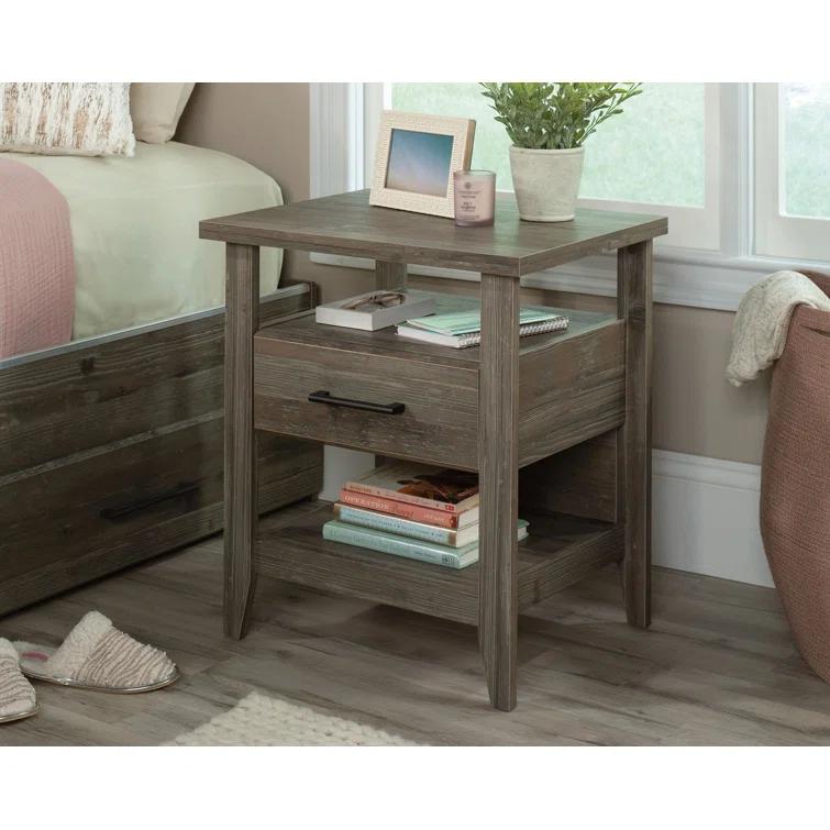Carlyn 21.25'' W Nightstand