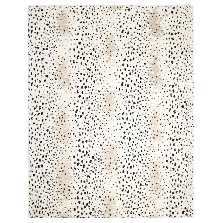 Esmarie Hand-Knotted Wool Rug - Ivory / 9' x 12'