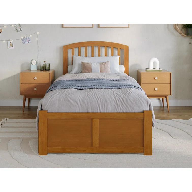 Richmond Solid Wood Platform Bed with Panel Footboard and Trundle