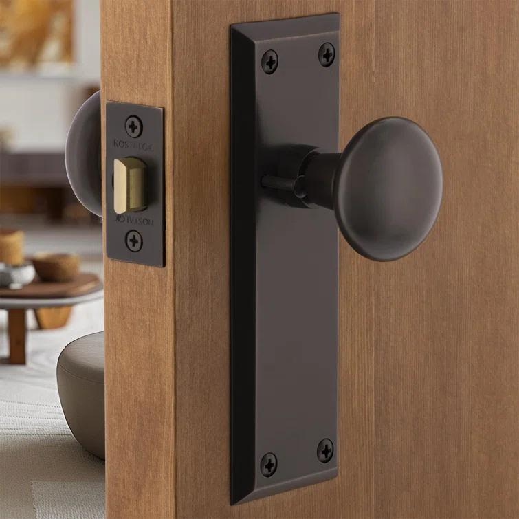 New York Plate with New York Door Knob