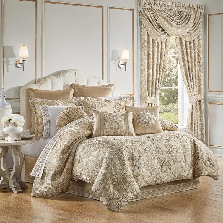 J Queen New York Sandstone Queen 4 Piece Comforter Set