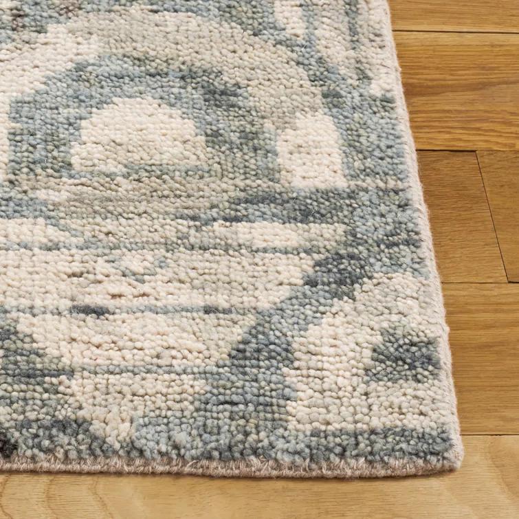 Safavieh Southwestern Hand Knotted Wool/Cotton Southwestern Rug in Gray