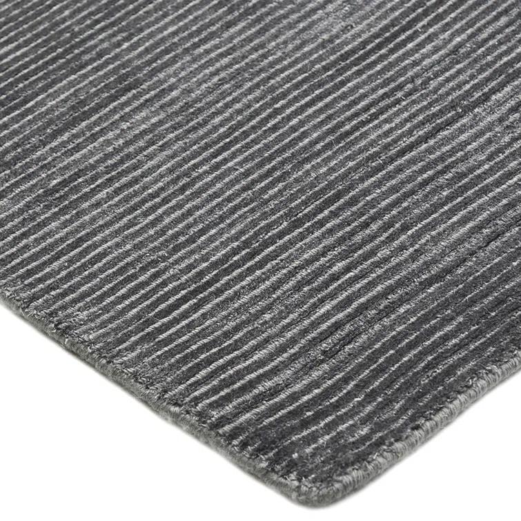 Minh Rug - 5' x 8'