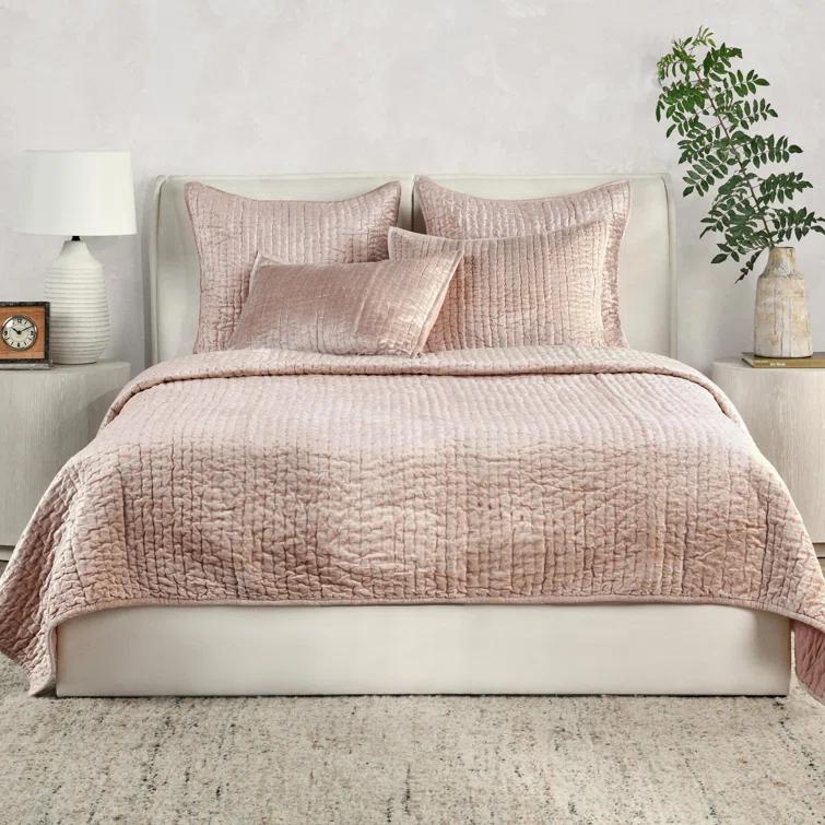 Classic Home Dimitry 100% Rayon Velvet Bliss Pink Queen Quilt by Kosas Home