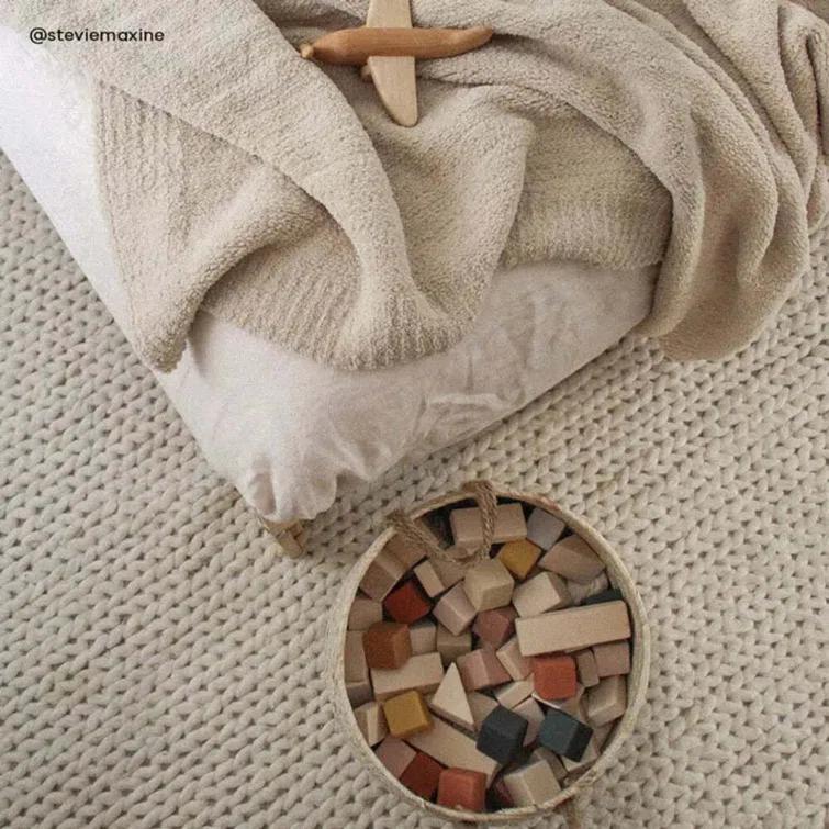 Sunday Citizen Snug Throw Blanket