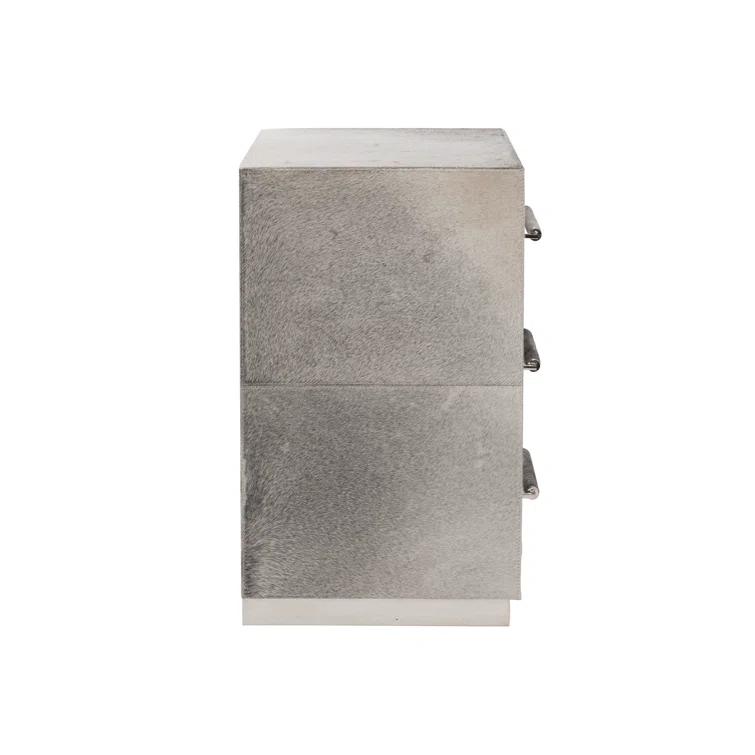 Bernhardt Parkin 32'' W Nightstand