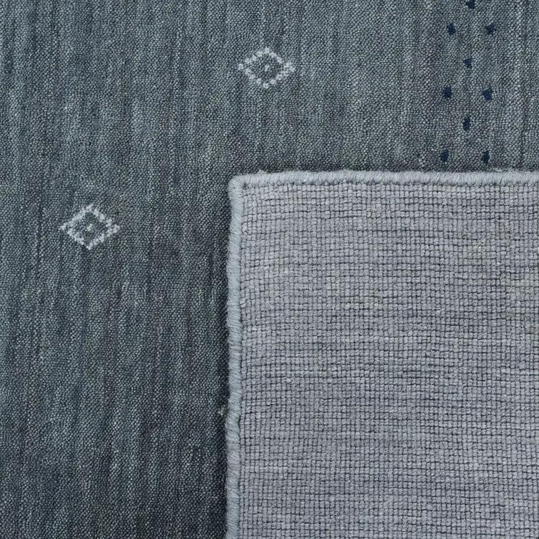 Cyrena Hand-Loomed Wool Rug - Slate / 5' x 8'