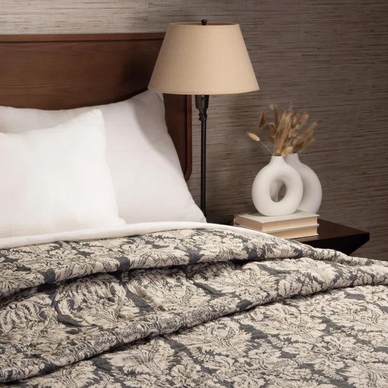 Amity Home Greyston Traditional Percale Damask Quilt
