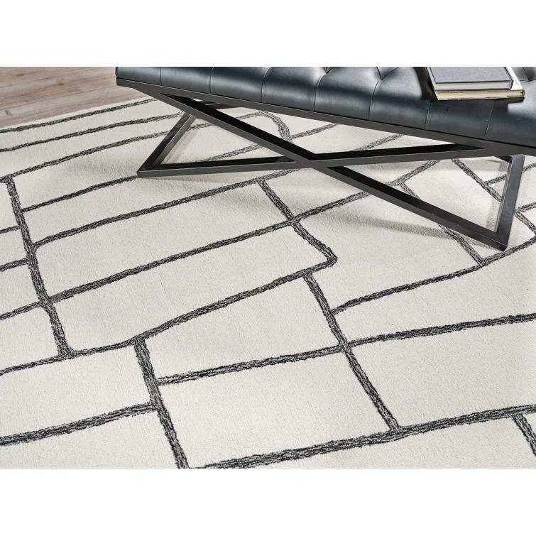 Exquisite Rugs Tangiers Handmade Hand-Tufted New Zealand Wool On Canvas Ivory/Black Area Rug