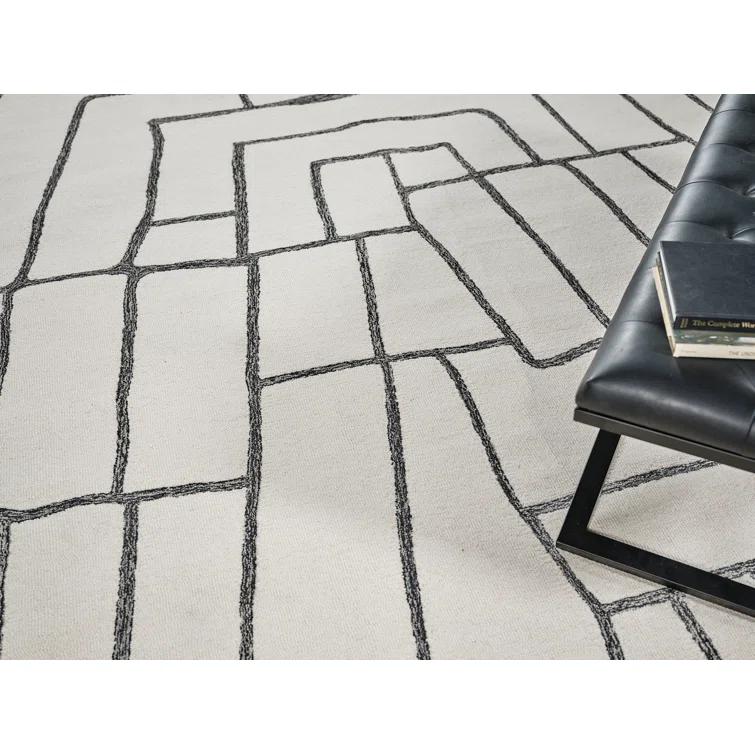 Exquisite Rugs Tangiers Handmade Hand-Tufted New Zealand Wool On Canvas Ivory/Black Area Rug