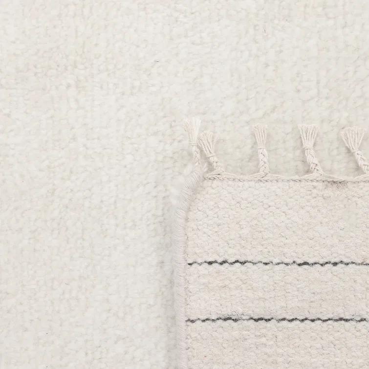 Handmade Ivory Wool 8' x 10' Rectangular Rug