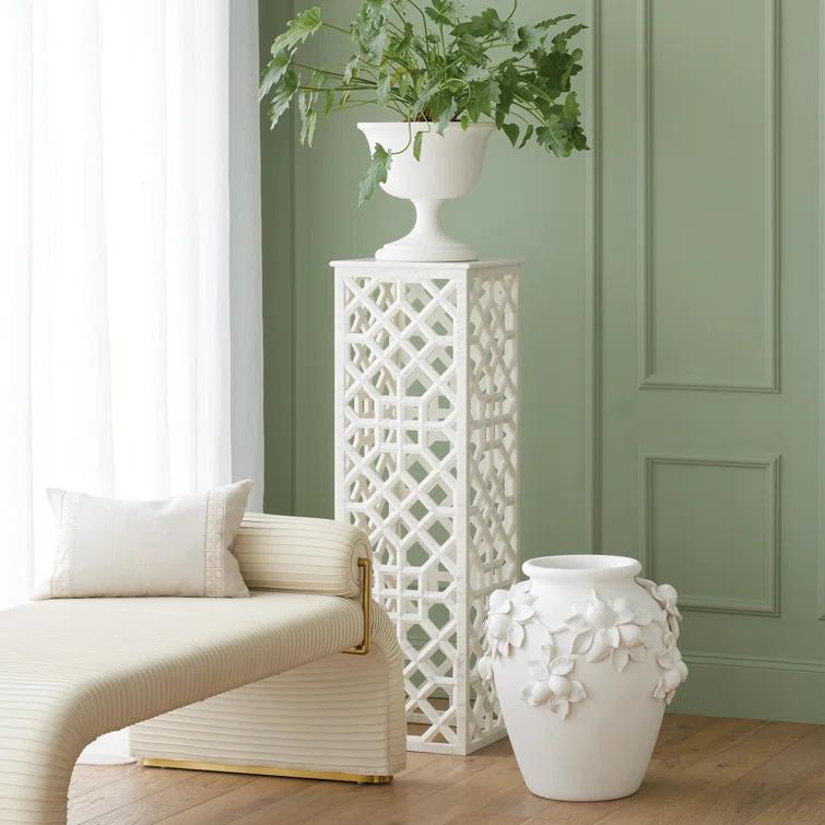 Global Views Villa Limone Urn-Matte White