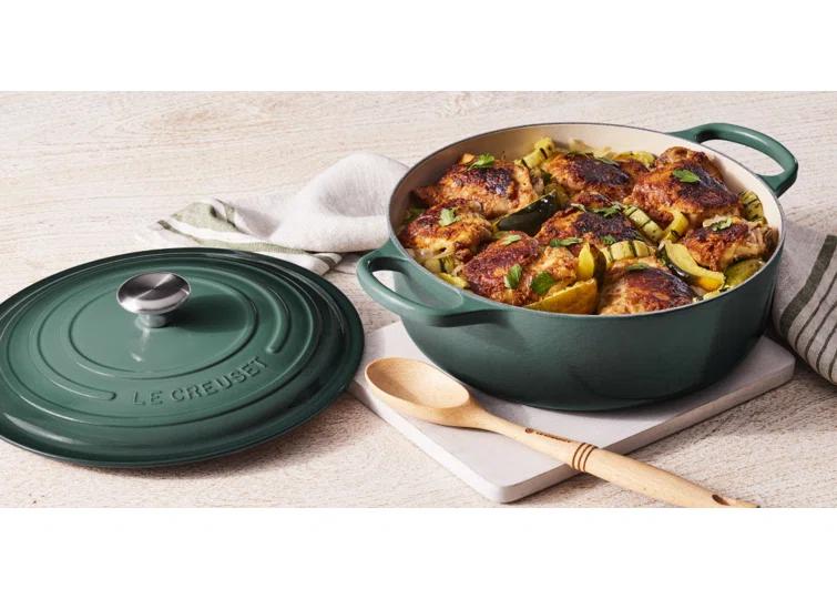 Le Creuset Le Creuset Enameled Cast Iron Signature Round Wide Dutch Oven, 6.75 Qt.
