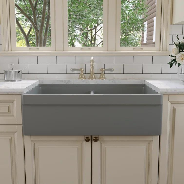33" L X 20" W White Fireclay Double Bowl Workstation Farmhouse Kitchen Sink with Cutting Board And Dish-Drying Rack
