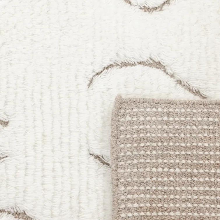 Abstract Area Rug in Ivory/Black