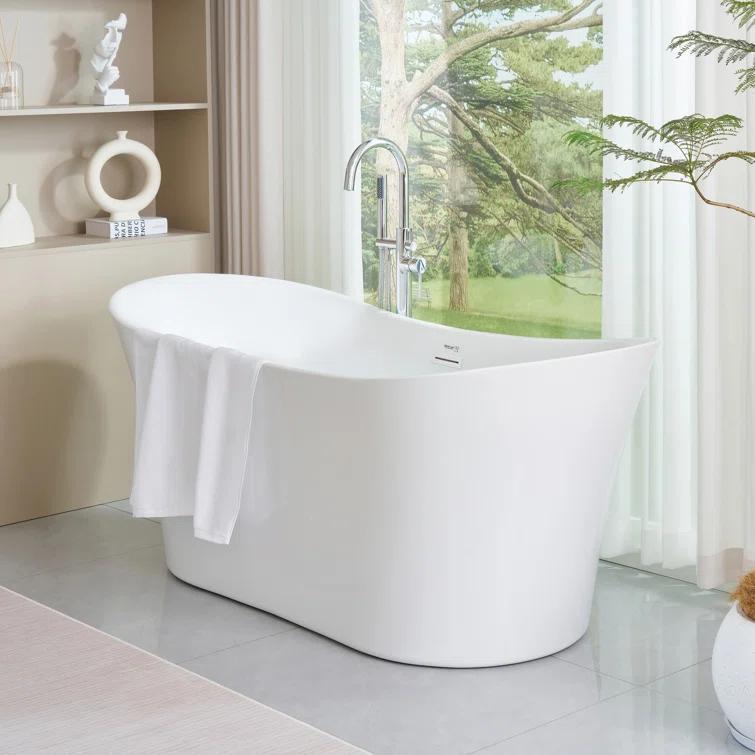 67" x 31" Freestanding Soaking Bathtub