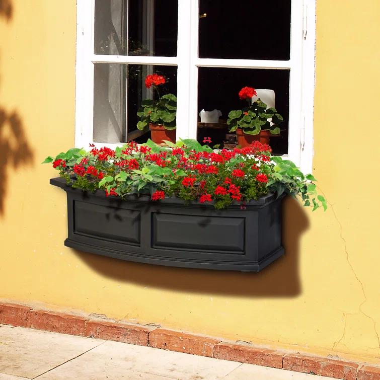 Nantucket Resin Window Box with Water Reservoir