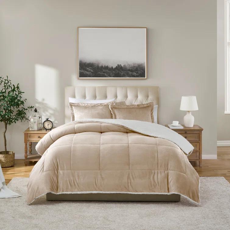 Ultra Plush Reversible Micro-Mink and Sherpa 3-Piece Comforter Set