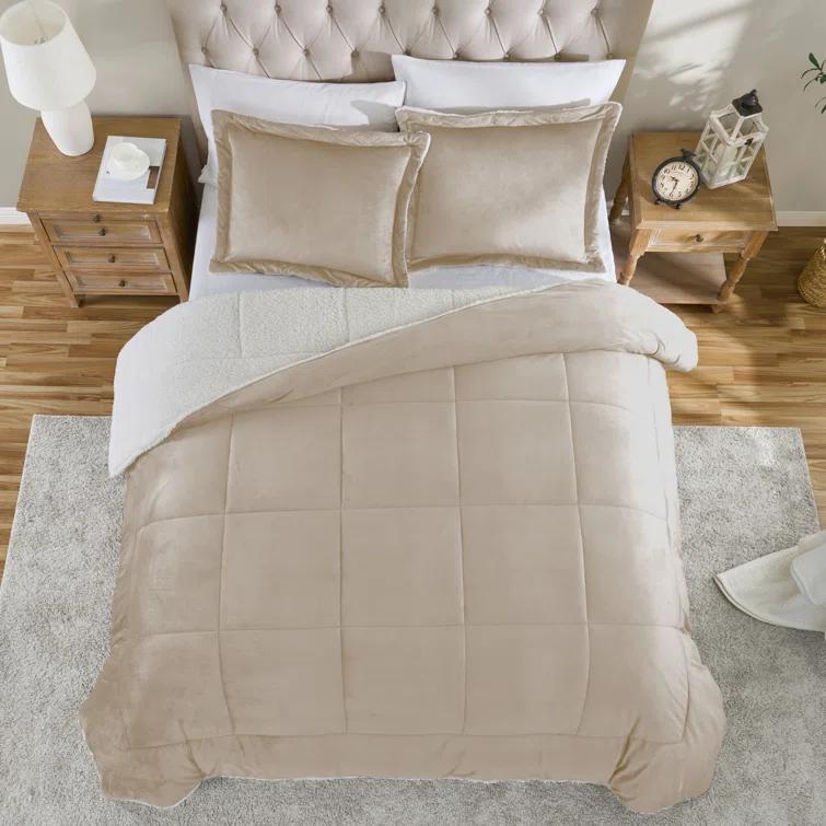 Ultra Plush Reversible Micro-Mink and Sherpa 3-Piece Comforter Set