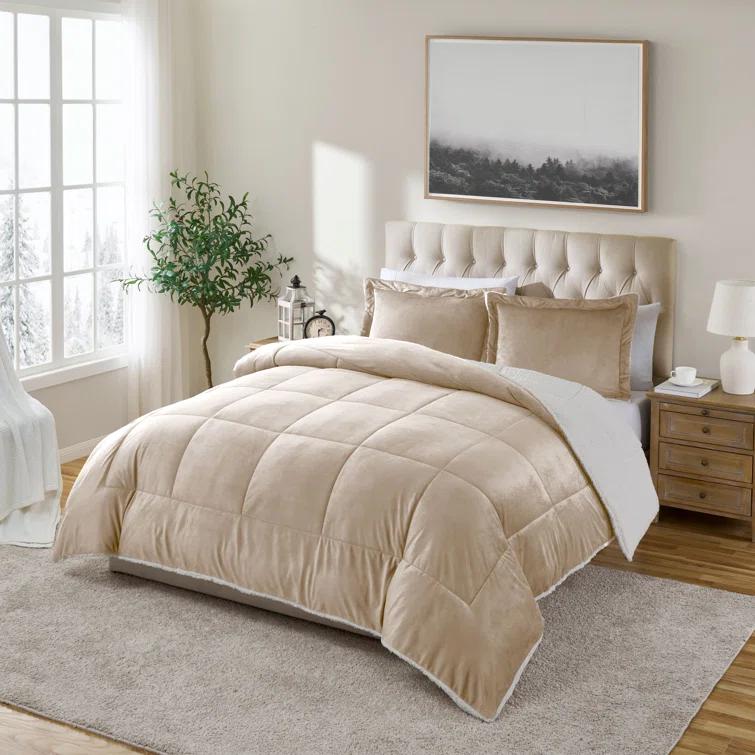 Ultra Plush Reversible Micro-Mink and Sherpa 3-Piece Comforter Set