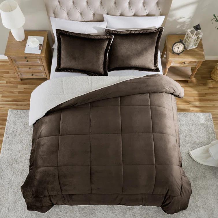 Ultra Plush Reversible Micro-Mink and Sherpa 3-Piece Comforter Set