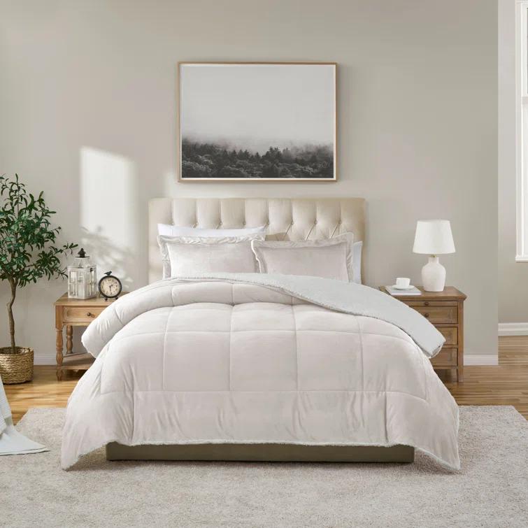Ultra Plush Reversible Micro-Mink and Sherpa 3-Piece Comforter Set