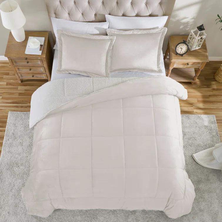 Ultra Plush Reversible Micro-Mink and Sherpa 3-Piece Comforter Set