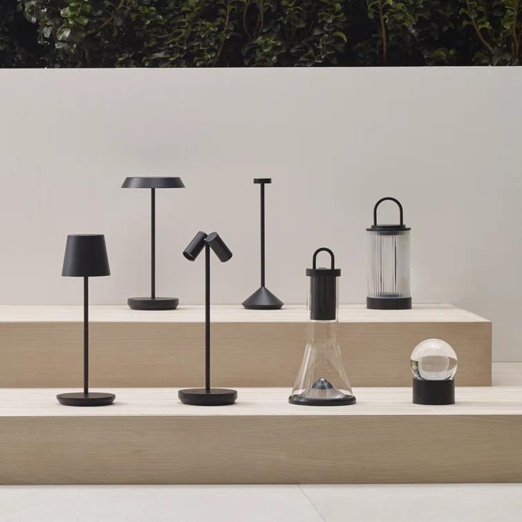 Moneta LED Table Lamp