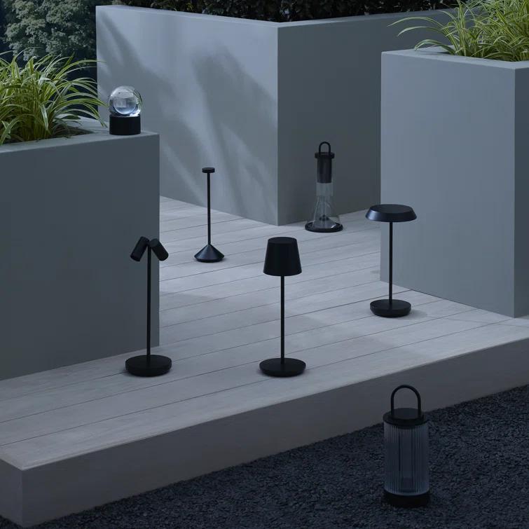 Moneta LED Table Lamp
