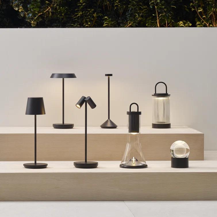Moneta LED Table Lamp