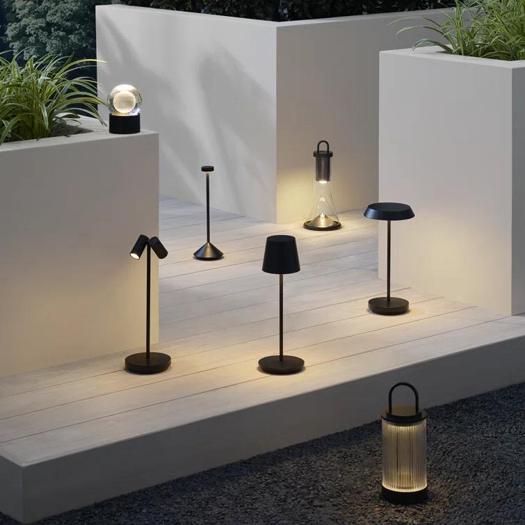 Moneta LED Table Lamp