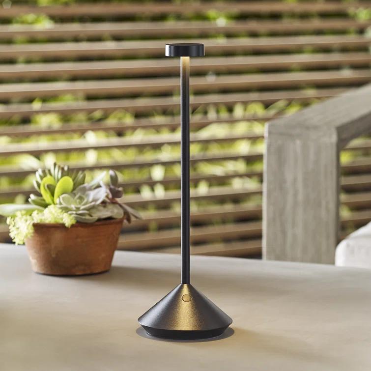 Moneta LED Table Lamp