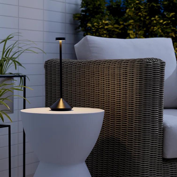 Moneta LED Table Lamp