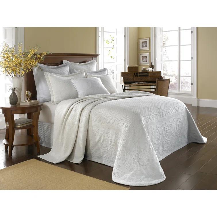 Historic Charleston King Charles Matelasse Traditional Cotton Floral Coverlet