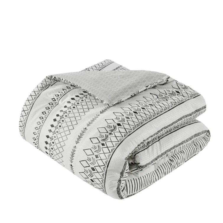 Madison Park Fraser 5 Piece Printed Seersucker Comforter Set with Throw Pillows
