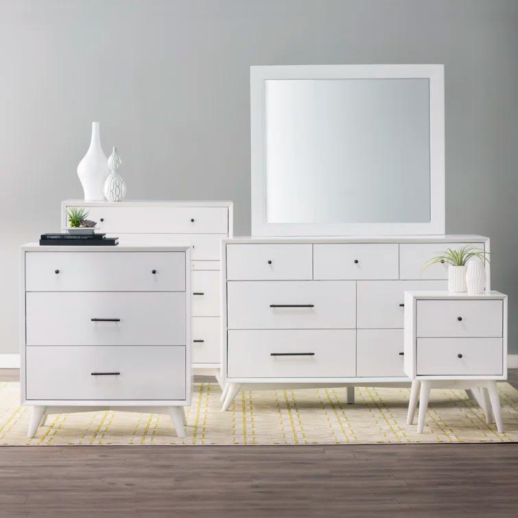 Williams 2-Drawer Nightstand