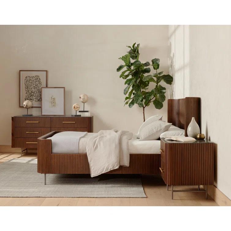 Baylor Queen Bed