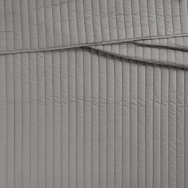 Brooklyn Loom Oversized Cotton Percale 3 Piece Quilt Set