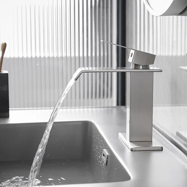 1 Single-handle Bathroom Faucet with Drain Assembly