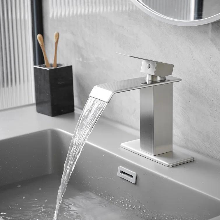 1 Single-handle Bathroom Faucet with Drain Assembly