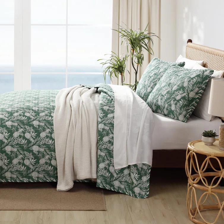 Tommy Bahama Home Pineapple Venture Tropical Cotton Floral Quilt Set