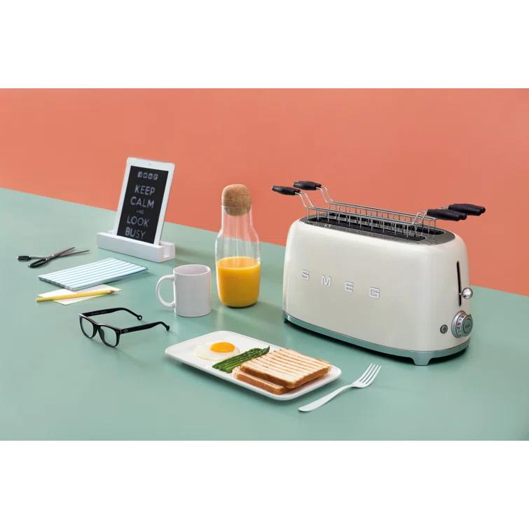 SMEG Cream 4-Slice Toaster