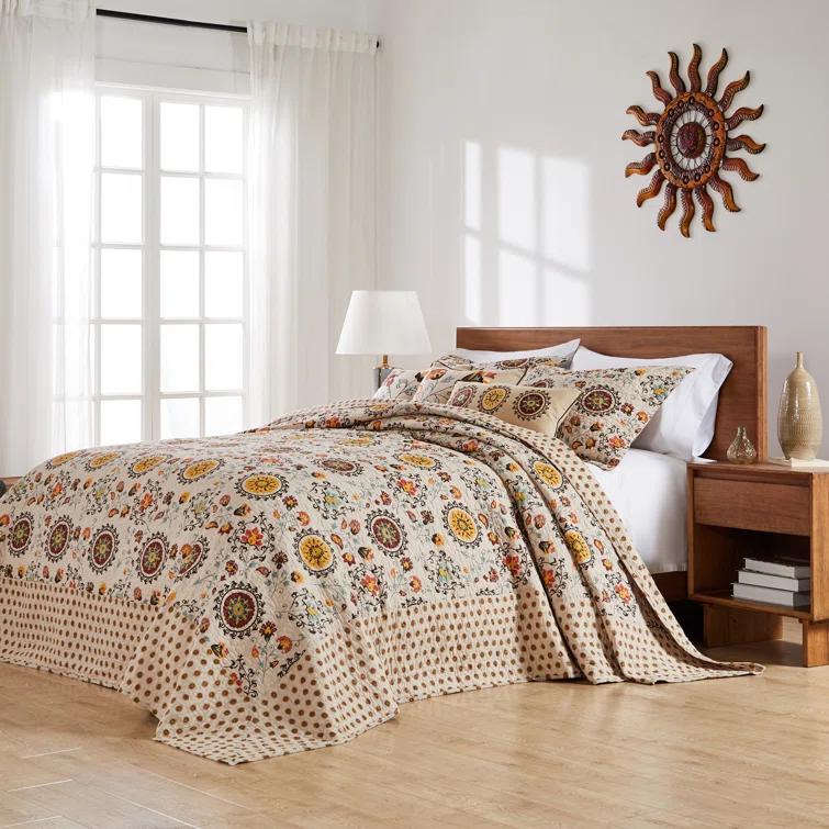 Andorra Medallion Cotton Reversible Quilt Set